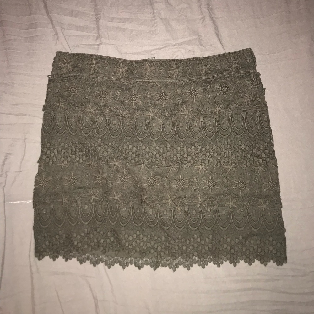 American Eagle Lace Skirt